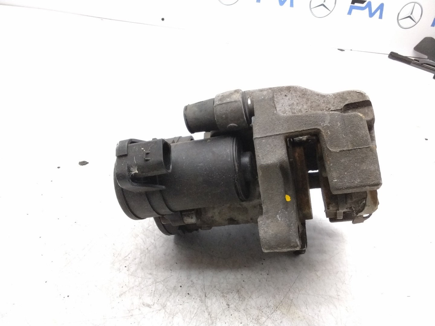 MERCEDES  B-CLASS W246 BRAKE CALIPER REAR LEFT PASSENGER SIDE A2054231998 FMR134