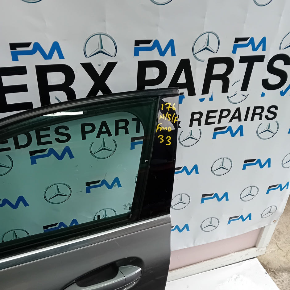 MERCEDES BENZ A-CLASS W176 PASSENGER SIDE FRONT DOOR N/S/F COMPLETE GREY FMD33