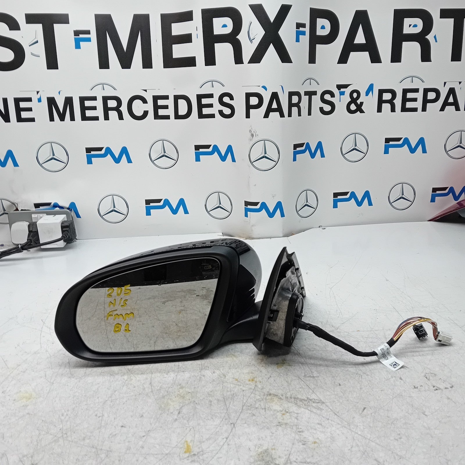 MERCEDES BENZ C-CLASS W205 PASSENGER WING MIRROR NS BLACK PL A2058104702 FMM81