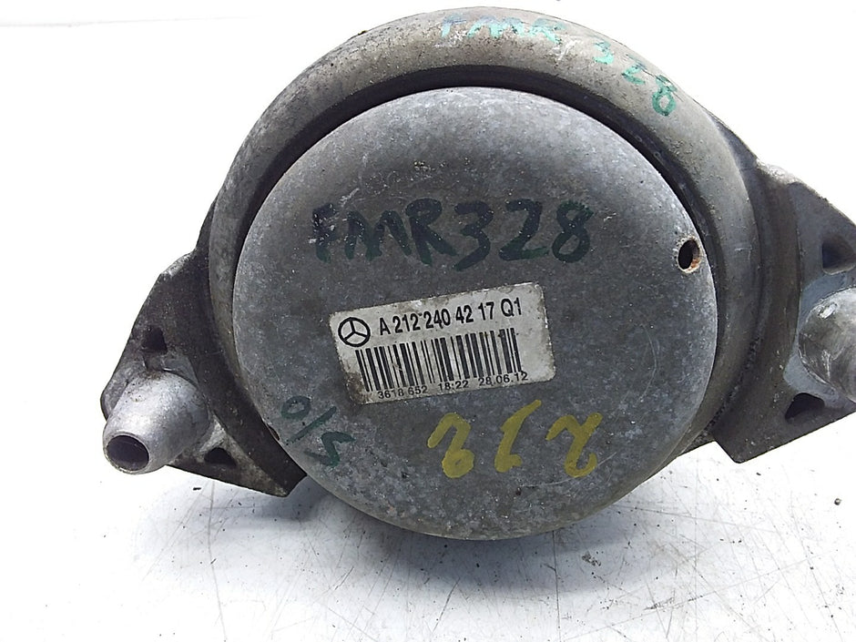MERCEDES BENZ  E-CLASS W212  ENGINE MOUNT RIGHT OS A2122404217 FMR328