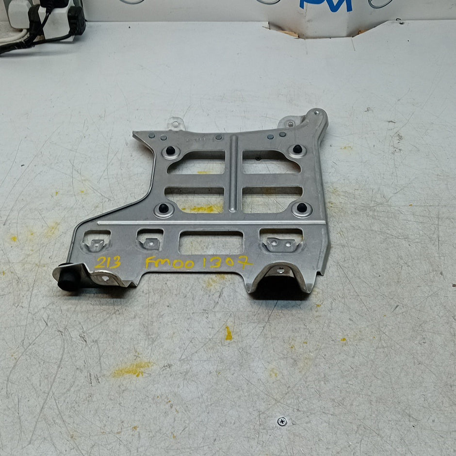 MERCEDES E-CLASS W213 PREMIUM SOUND SYSTEM BRACKET A2135452440 FM001307