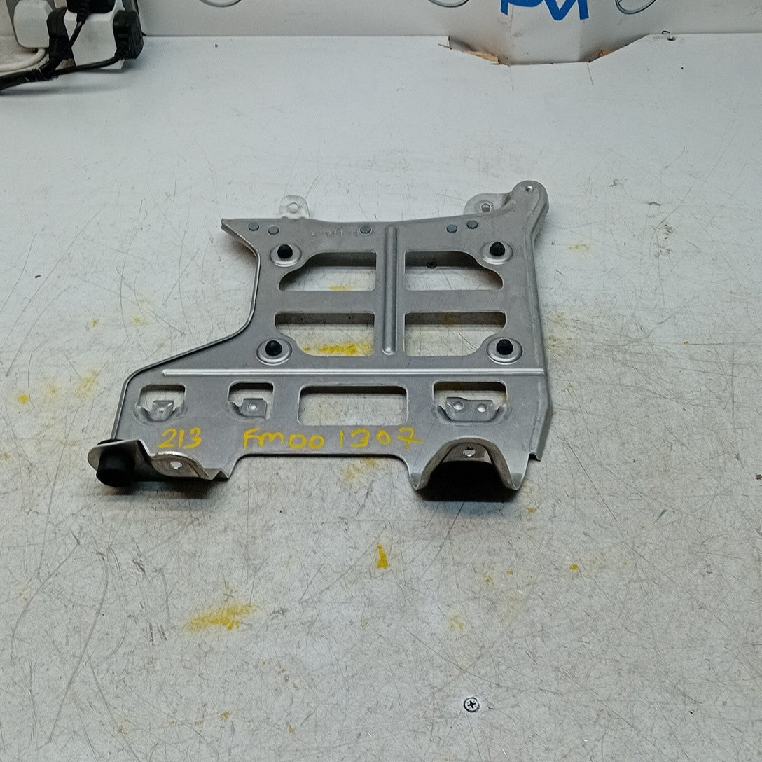MERCEDES E-CLASS W213 PREMIUM SOUND SYSTEM BRACKET A2135452440 FM001307