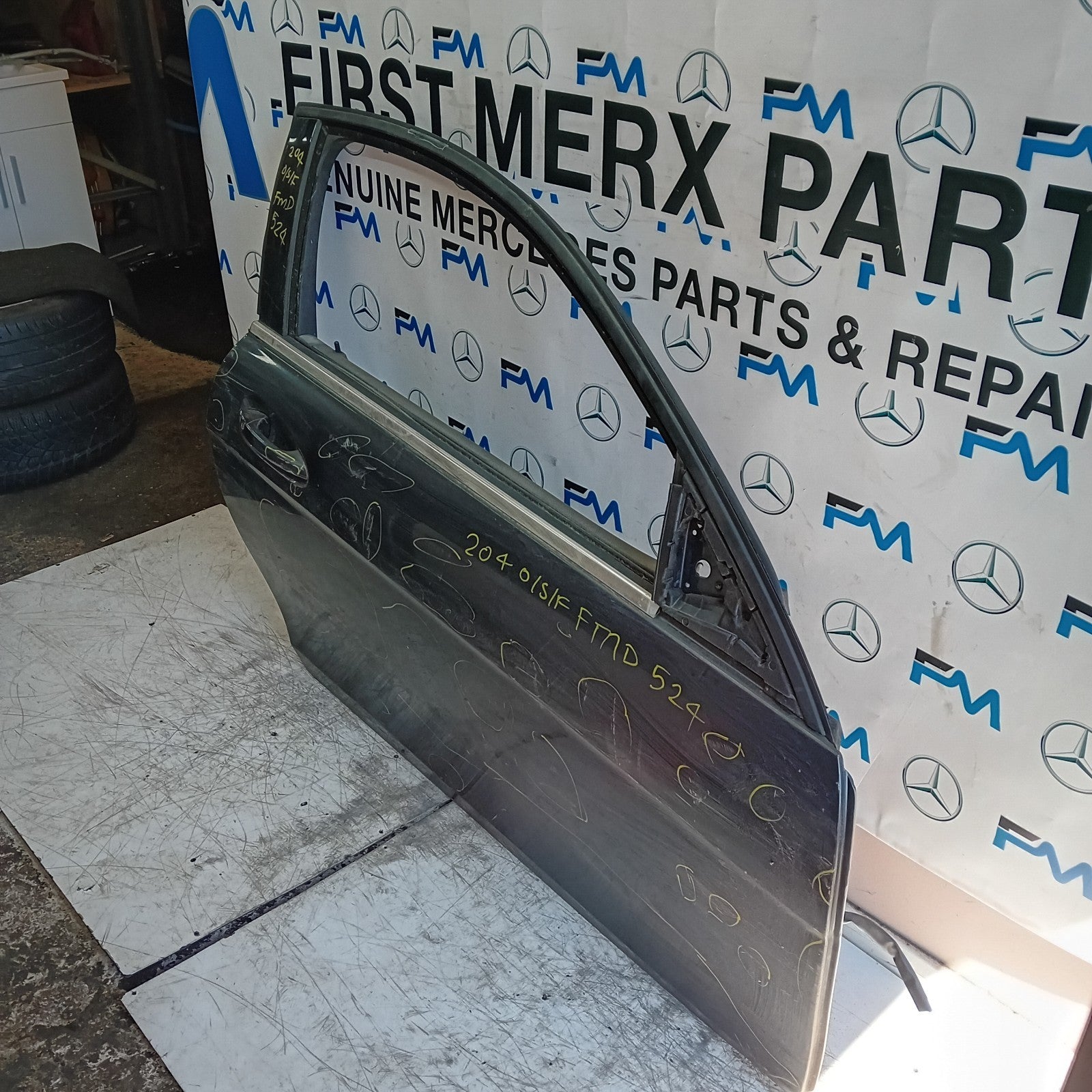 MERCEDES BENZ C-CLASS W212 DRIVER FRONT DOOR OSF 2012 GREY FMD524