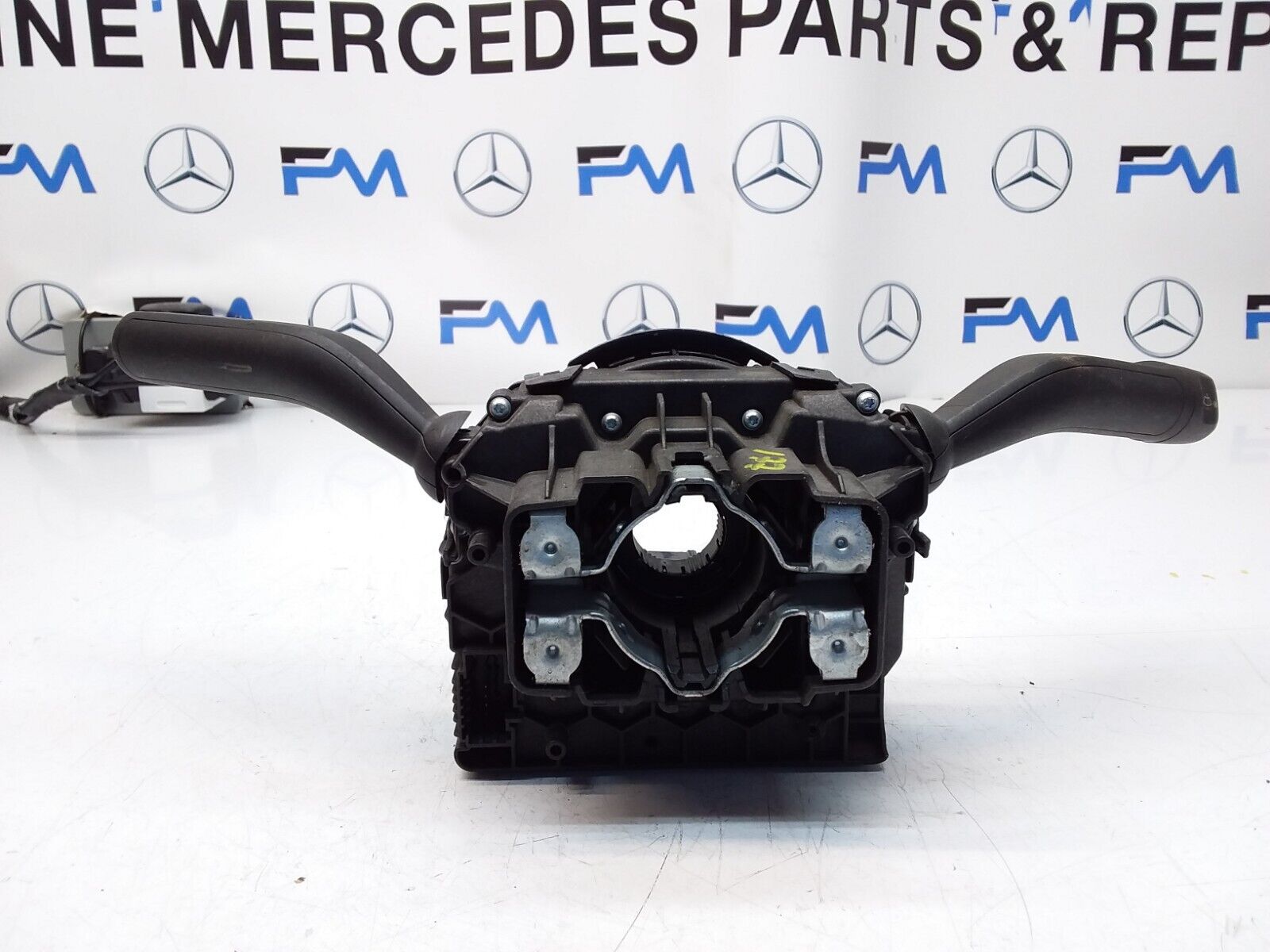 Mercedes  A-CLASS W177 INDICATOR/WIPER GEAR SELECT + SQUIB 10139371 2018 FM00535