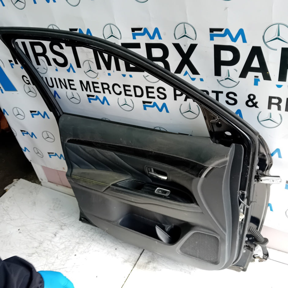 MITSUBISH OUTLANDER MK3 PASSENGER FRONT DOOR NSF BLACK 2013 COMPLETE FMD187
