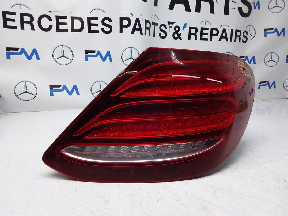 2017 MERCEDES E-CLASS W213 REAR DRIVER SIDE O/S LED LIGHT A2139068000 FMT31
