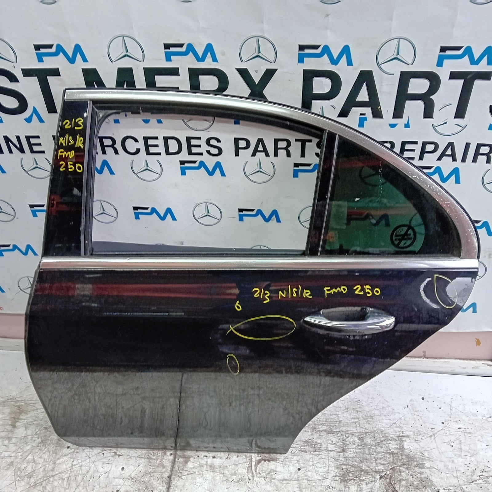 MERCEDES E-CLASS W213 SLN PASSENGER REAR DOOR NSR BLACK 2016 ON COMPLETE FMD250
