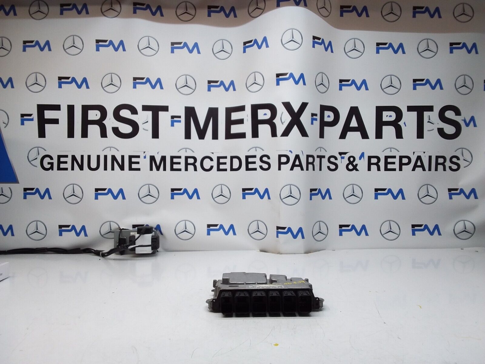 MERCEDES E-CLASS W213 ENGINE  ECU CONTROL MODULE A6549003200 FM00479