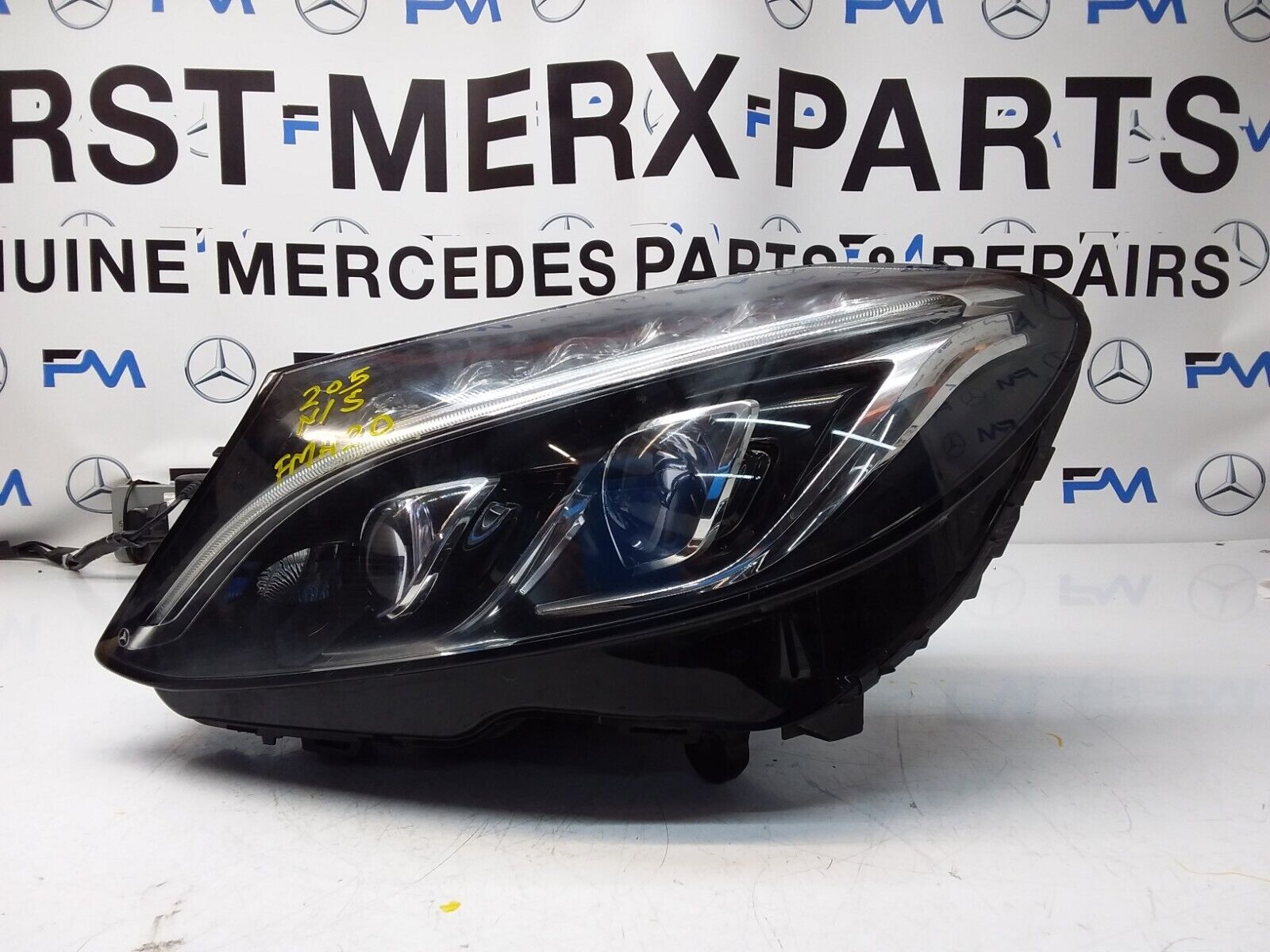2018 MERCEDES C-CLASS W205 N/S Passenger Side Front Headlight A20539060605 FMH20