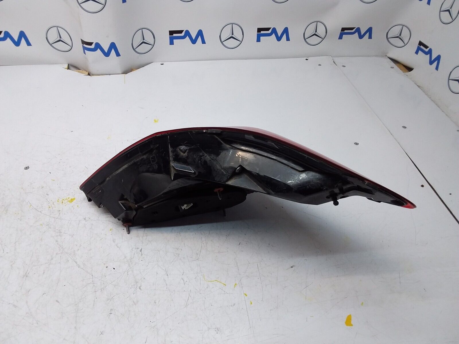 MERCEDES  C CLASS W205 REAR PASSENGER SIDE LED LIGHT A2059067103 FMT18 2015