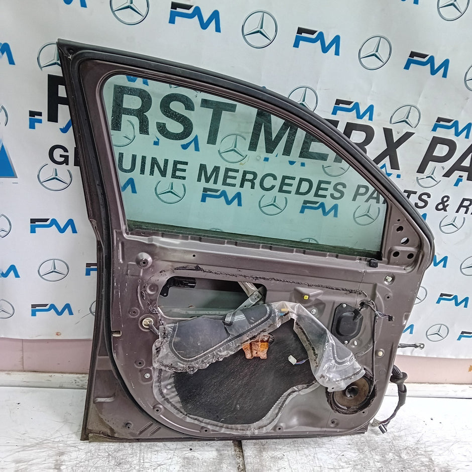 MITSUBISHI OUTLANDER MK3 PASSENGER FRONT DOOR NSF 2013  FMD390
