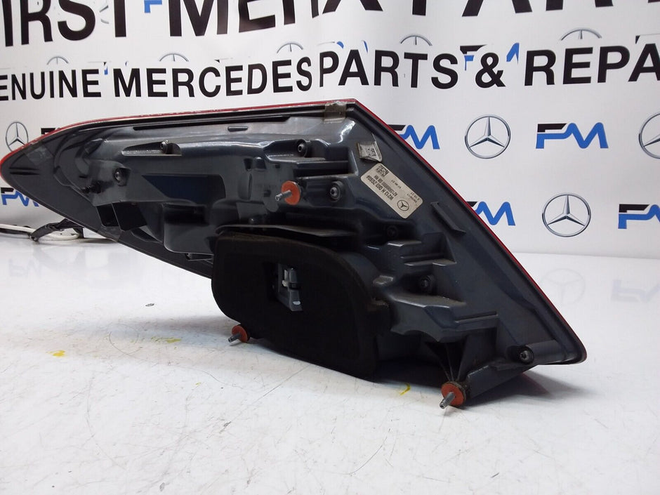 2017 MERCEDES E-CLASS W213 REAR DRIVER SIDE O/S LED LIGHT A2139068000 FMT31