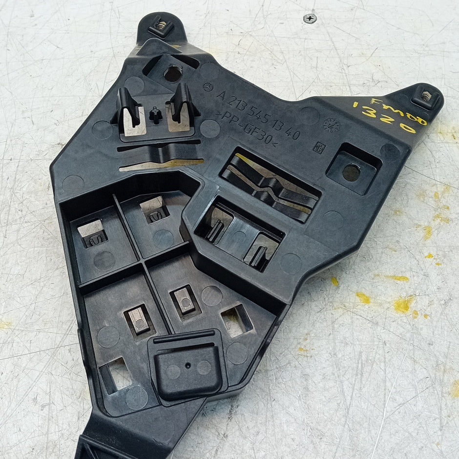 MERCEDES E-CLASS TAILGATE CONTROL MODULE BRACKET W213 A2135451340 2016 FM001320