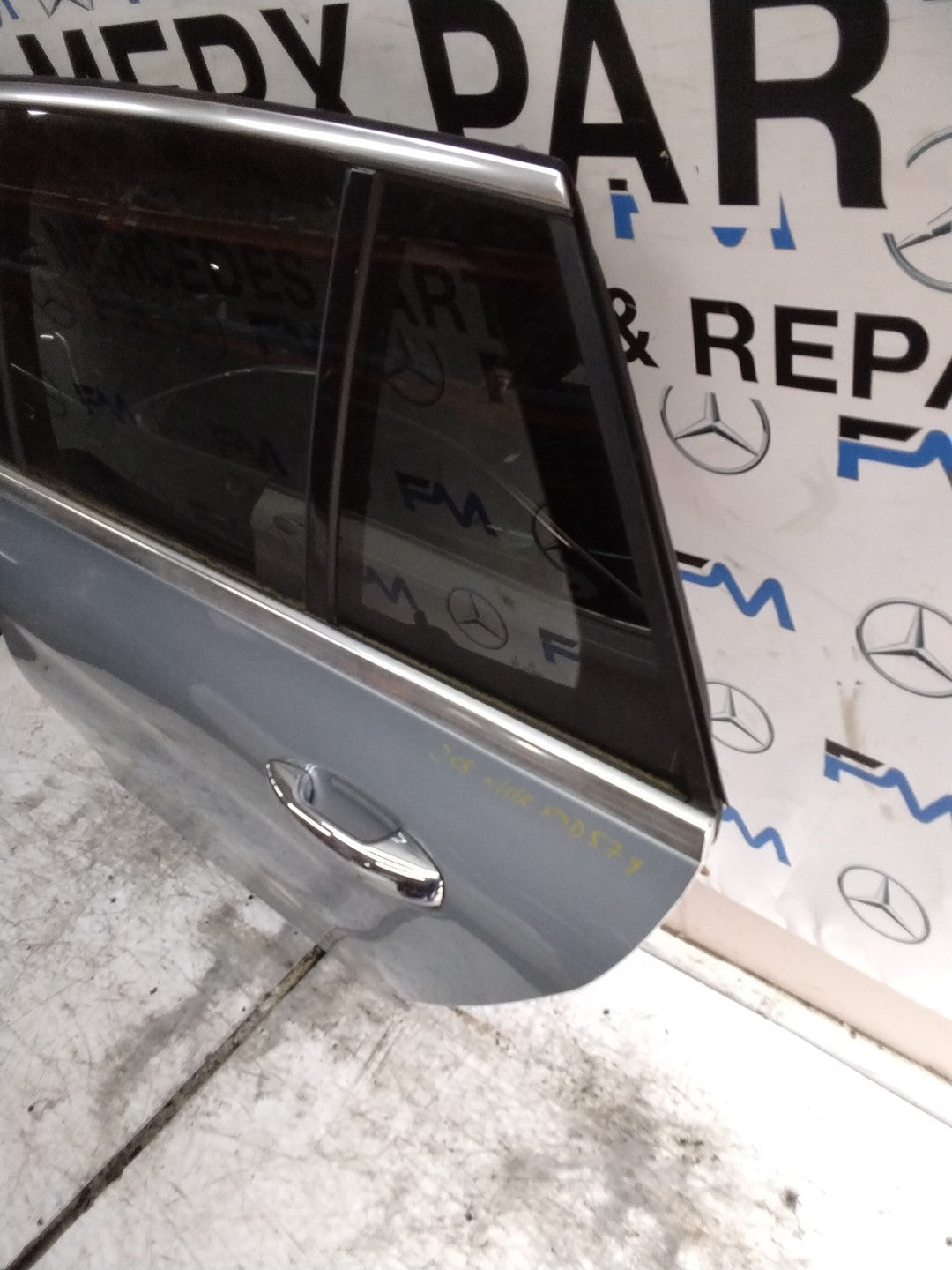 MERCEDES C-CLS W205 EST PASSENGER REAR DOOR NSR SILVER 2014-21 COMPLETE FMD579
