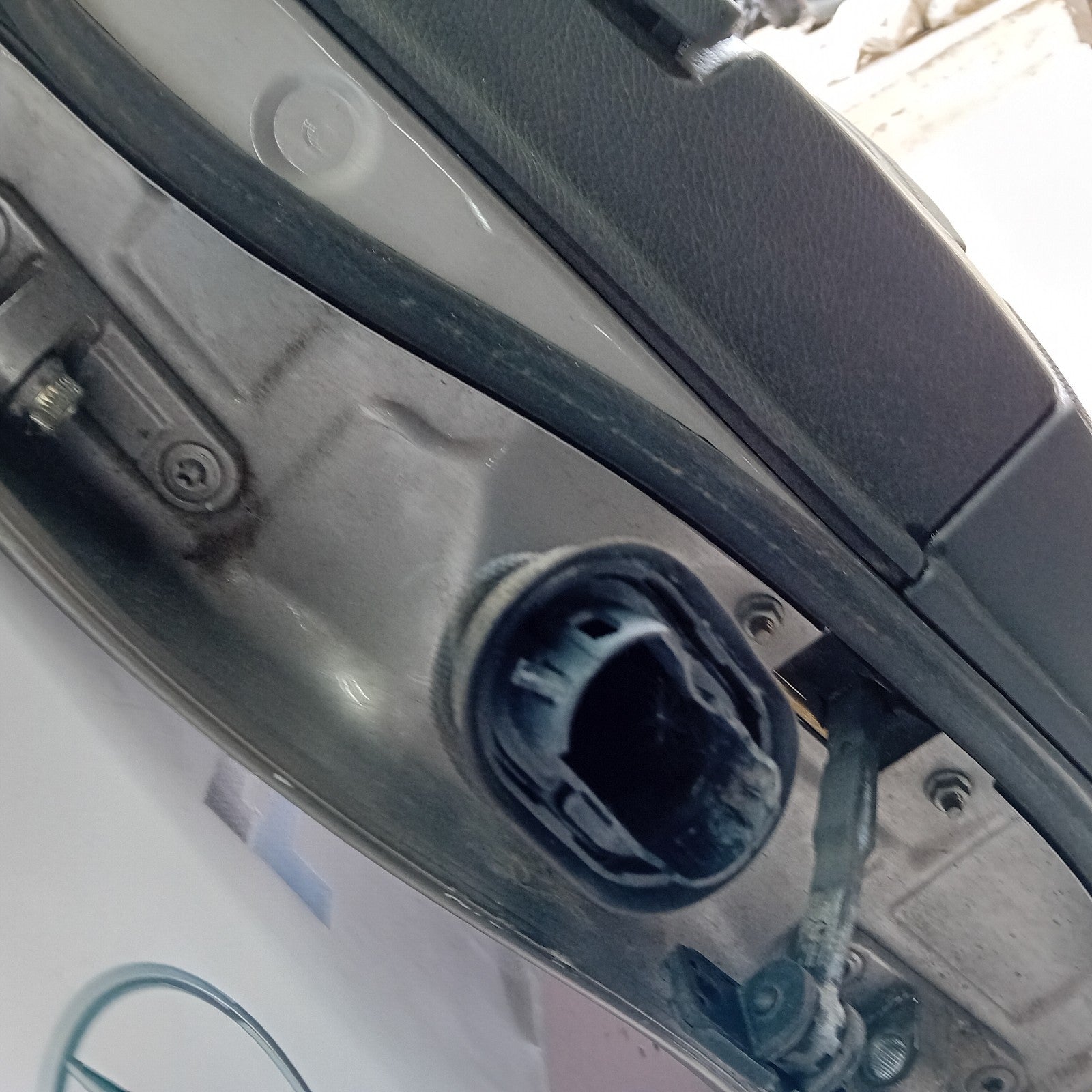 MERCEDES E-CLASS W211 DRIVER REAR DOOR OSR  2003-09 COMPLETE FMD388