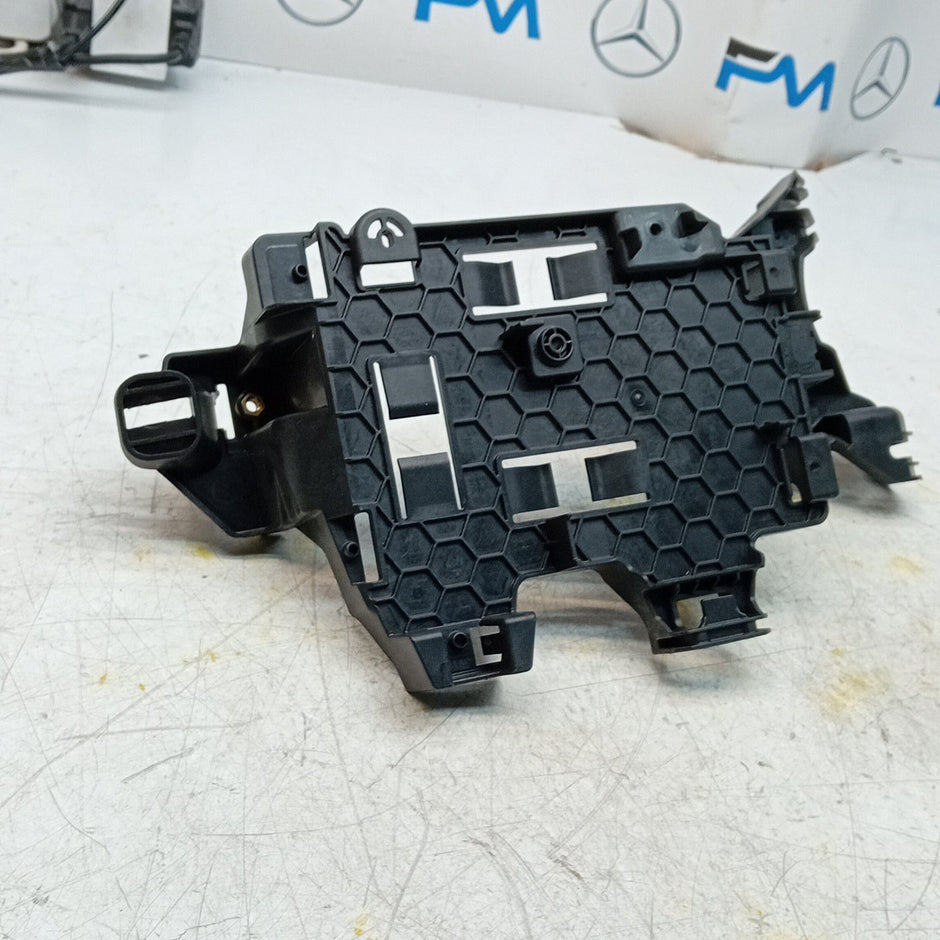 MERCEDES E-CLASS REAR BODY CONTROL MODULE BRACKET W213 A2135451140 2016 FM001356