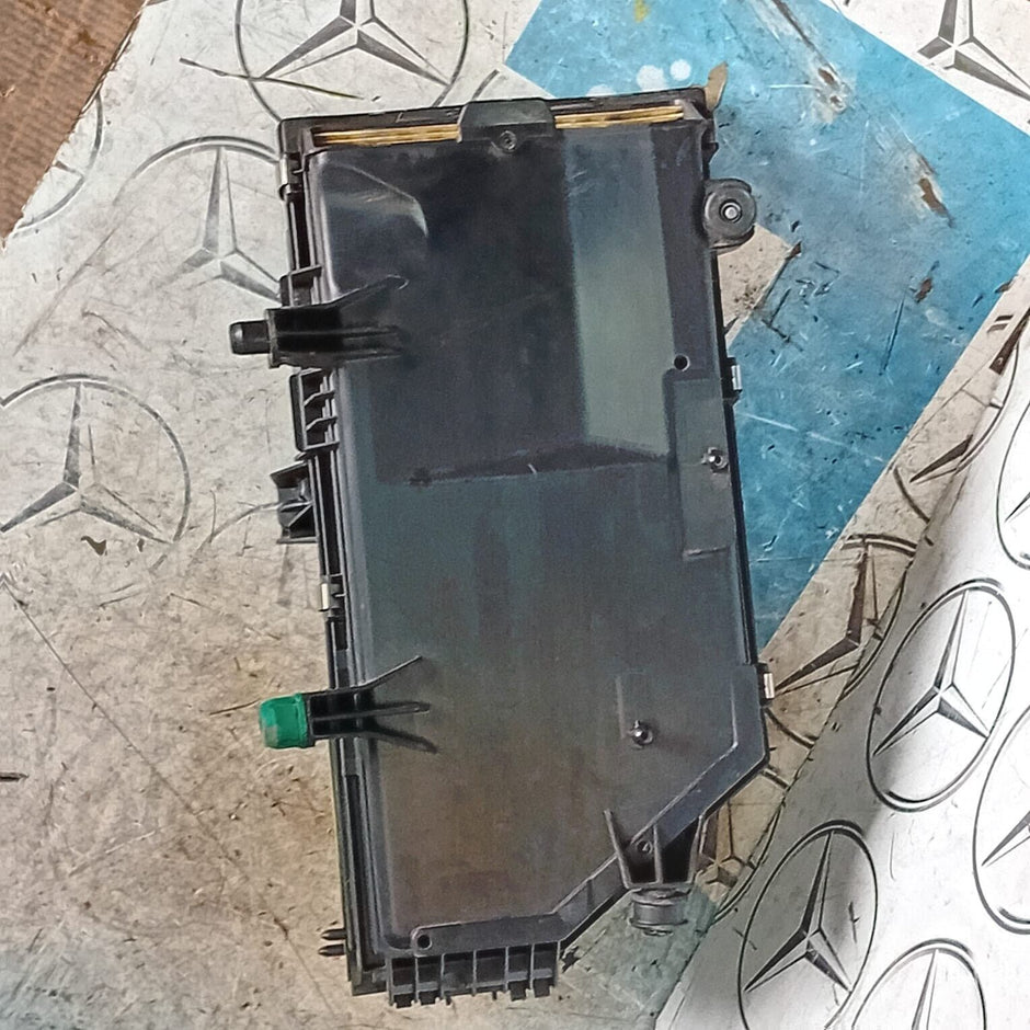 MERCEDES E CLASS W213 2017 2.0 DIESEL AIR FILTER BOX HOUSING A6540900001
