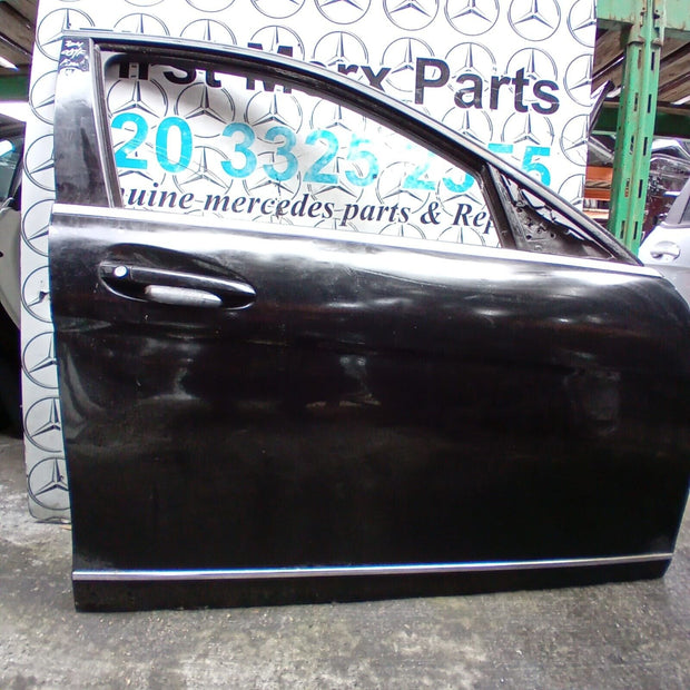 MERCEDES BENZ C-CLASS  W204  DRIVER SIDE FRONT DOOR ( OFF SIDE FRONT )