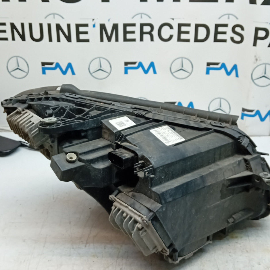 MERCEDES C-CLASS W205 HEADLIGHT PASSENGER NS LEFT A2059060605 INTELLIGENT FMH197