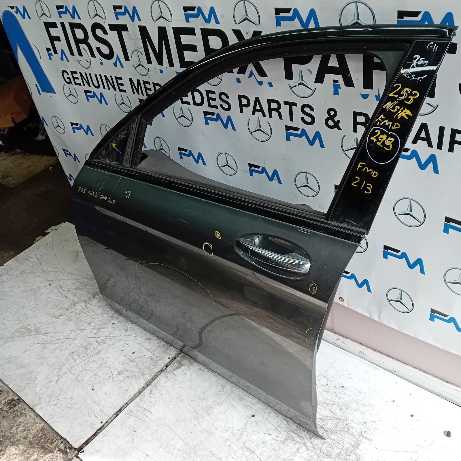 MERCEDES GLC X253 PASSENGER FRONT DOOR NSF BLACK 2016 ON GREY COMPLETE FMD213