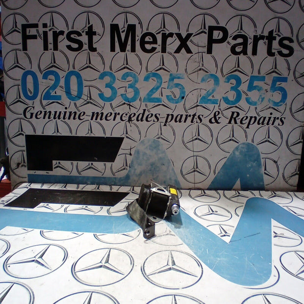 MERCEDES E CLASS SEAT BELT REAR LEFT PASSENGER SIDE W212 2009/2016 A2128605385