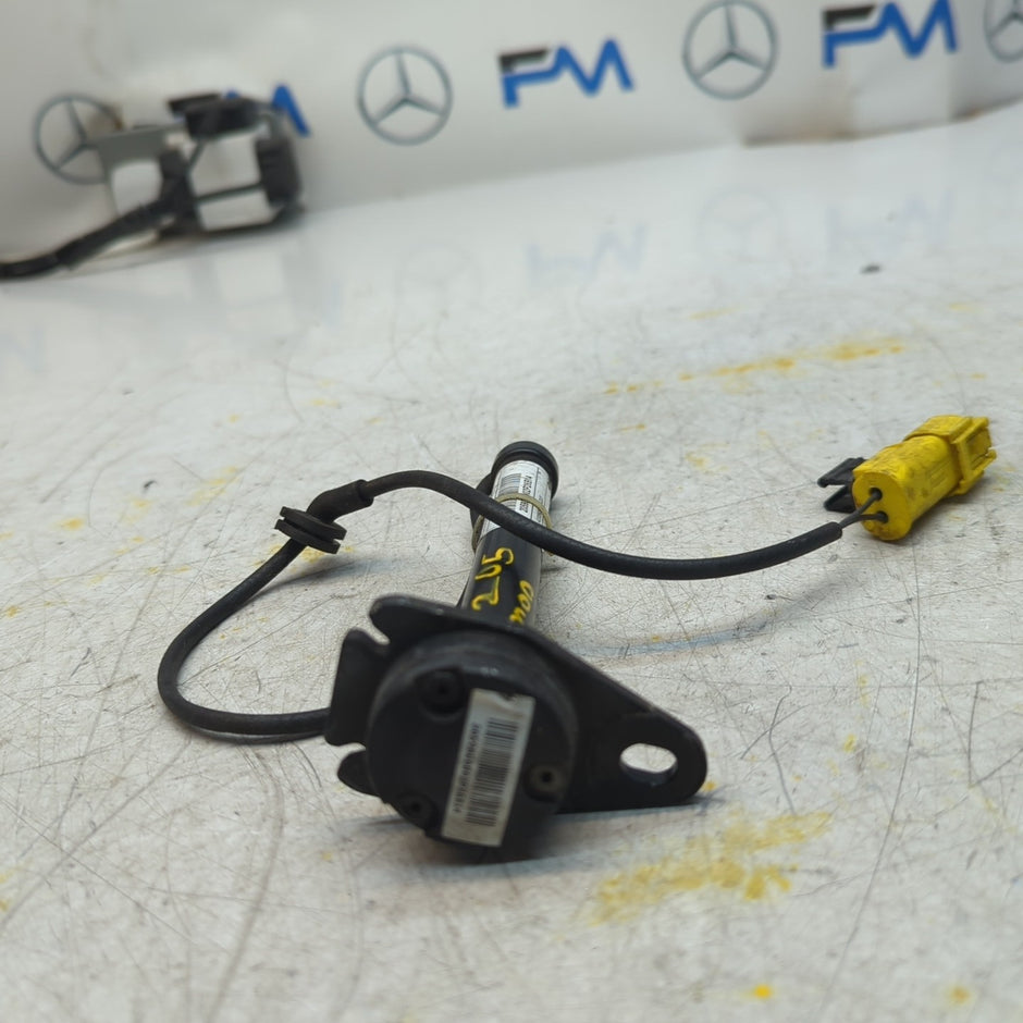 MERCEDES C CLASS W205 BONNET PEDESTRIAN ACTUATOR A2059060002 2014 FM001431