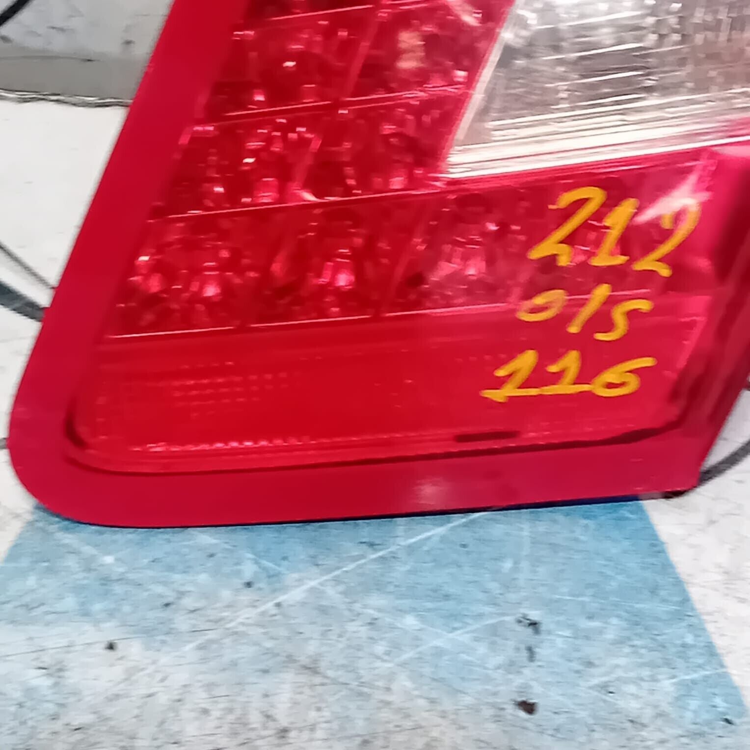 MERCEDES BENZ W212 E-CLASS SALOON INNER REAR DRIVER SIDE TAIL LIGHT