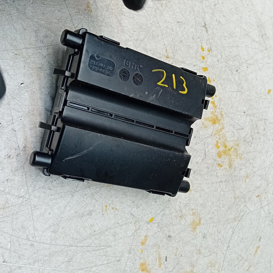 MERCEDES E-CLASS 2016 W213 AIR CONDITIONING CONTROL MODULE A0009003810 FM001296