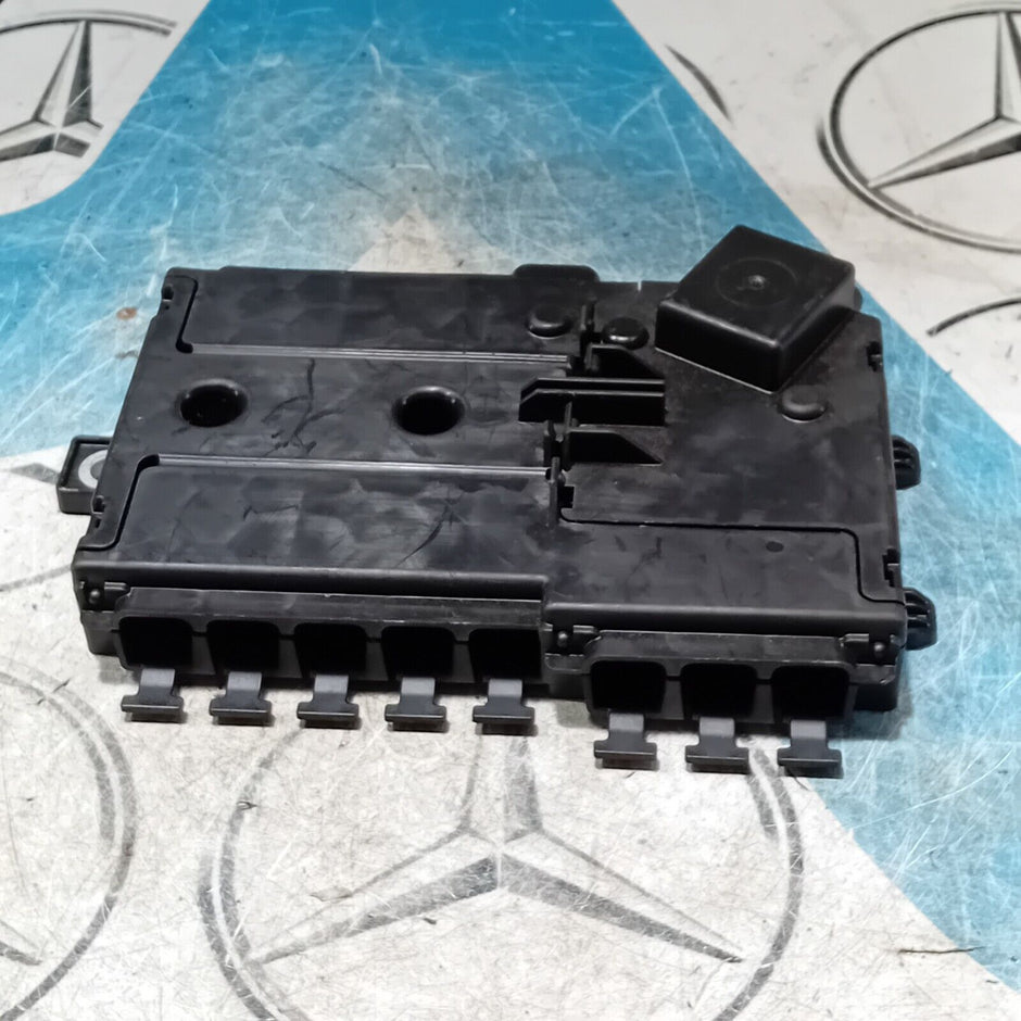 MERCEDES BENZ C CLASS W205 FUSE BOX RELAY DISTRIBUTION BOX A2055402850