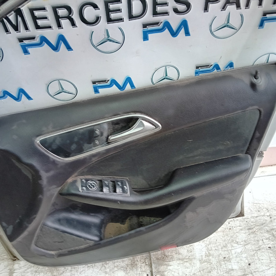 MERCEDES B-CLASS W246 DRIVER FRONT DOOR OSF SILVER  2012-19 COMPLETE FMD259