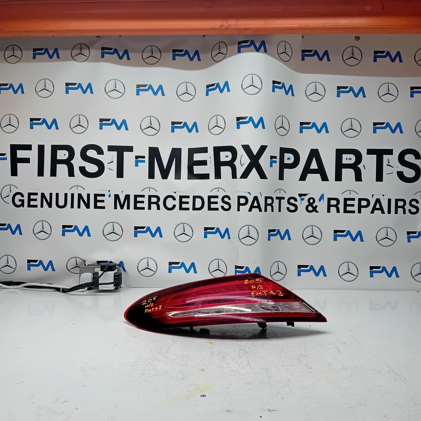 MERCEDES C-CLASS W205 COUPE 2018 REAR PASSENGER N/S TAIL LIGHT A2059063105 FMT43