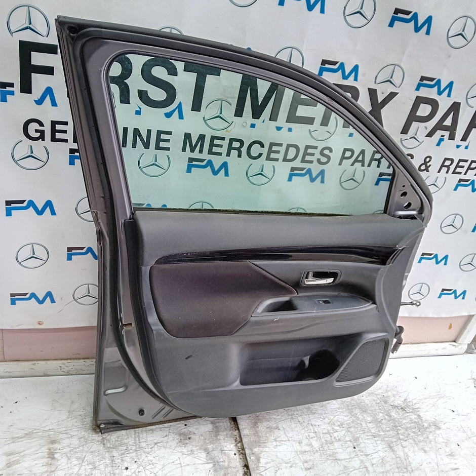 MITSUBISHI OUTLANDER MK3 PASSENGER FRONT DOOR NSF GREY COMPLETE FMD380