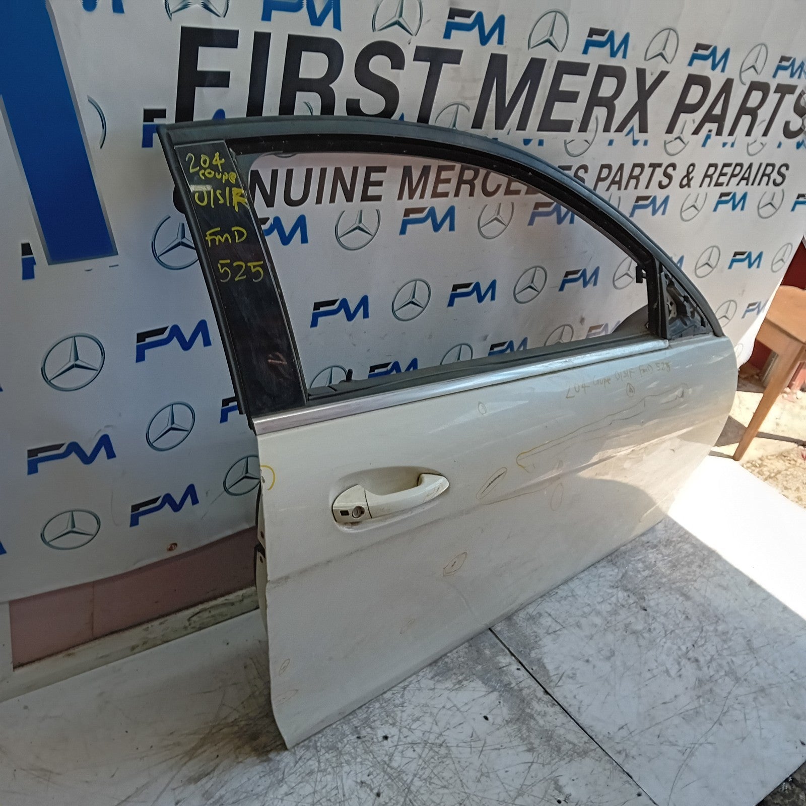 MERCEDES BENZ C-CLASS W212 COUPE DRIVER FRONT DOOR OSF 2012 WHITE COMPLET FMD525