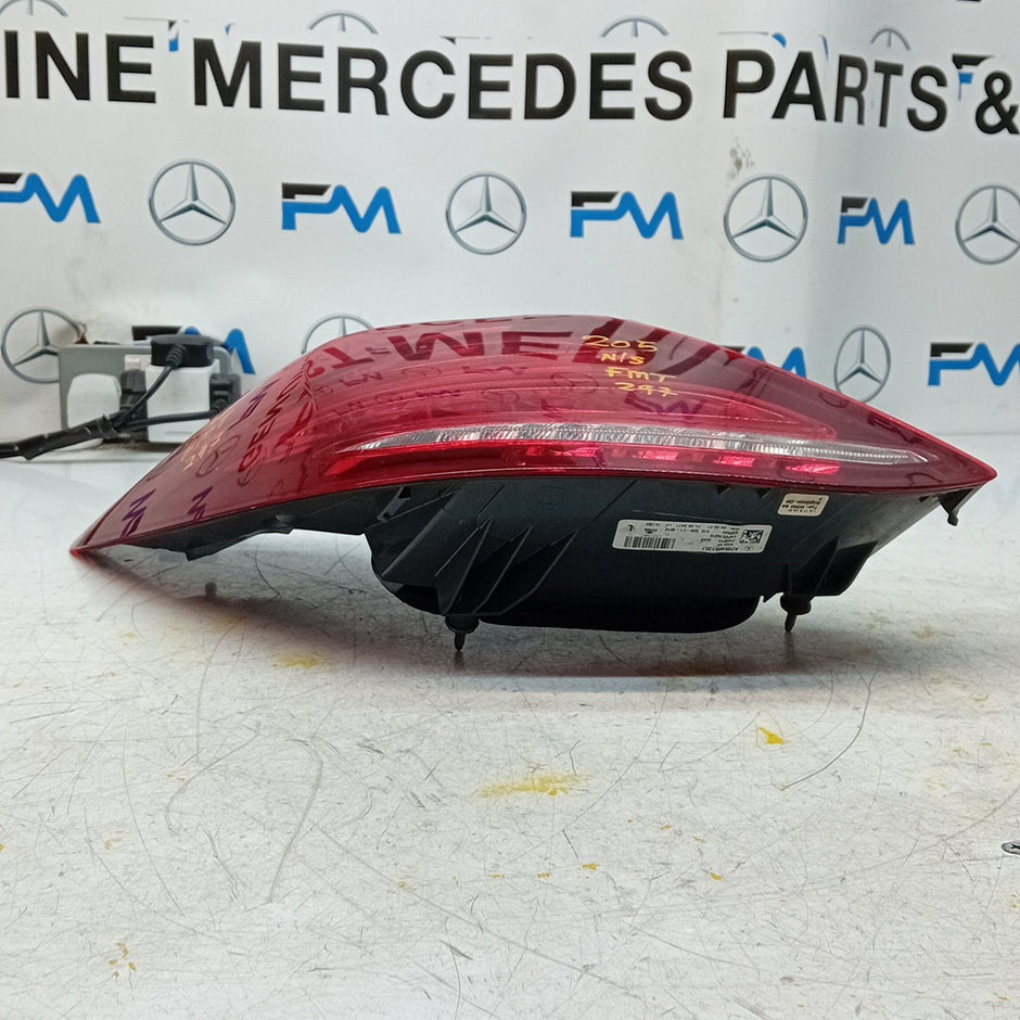 MERCEDES C-CLASS W205 PASSENGER LEFT REAR TAIL LIGHT A2059061357 2017 FMT297