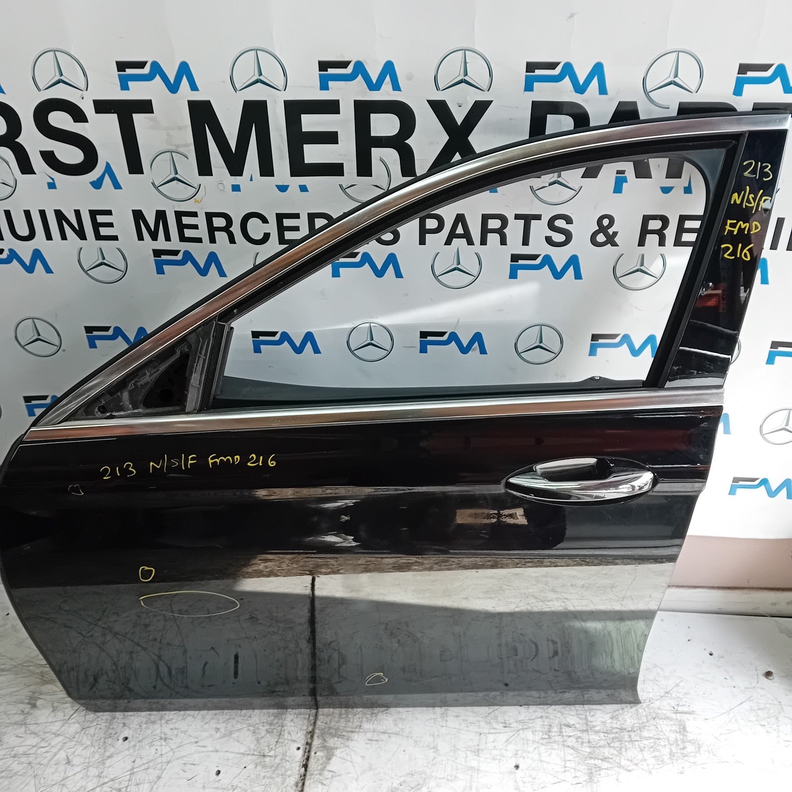 MERCEDES E-CLASS W213 SLN PASSENGER FRONT DOOR NSF BLACK 2016 ON COMPLETE FMD216