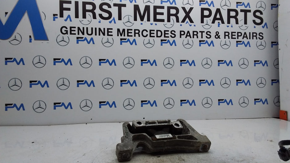 MERCEDES BENZ B-CLS W246 ENGINE MOUNT RIGHT SIDE DIESEL A2462401817 FMR446