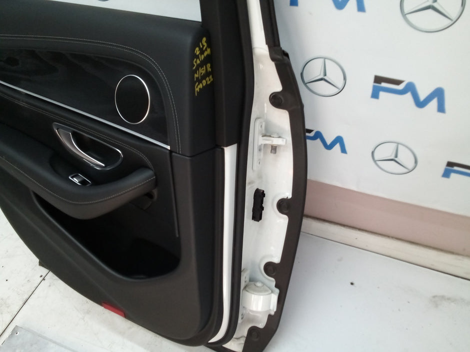 MERCEDES E CLASS W213 SALOON PASSENGER REAR DOOR (NEAR SIDE REAR) WHITE FMD22