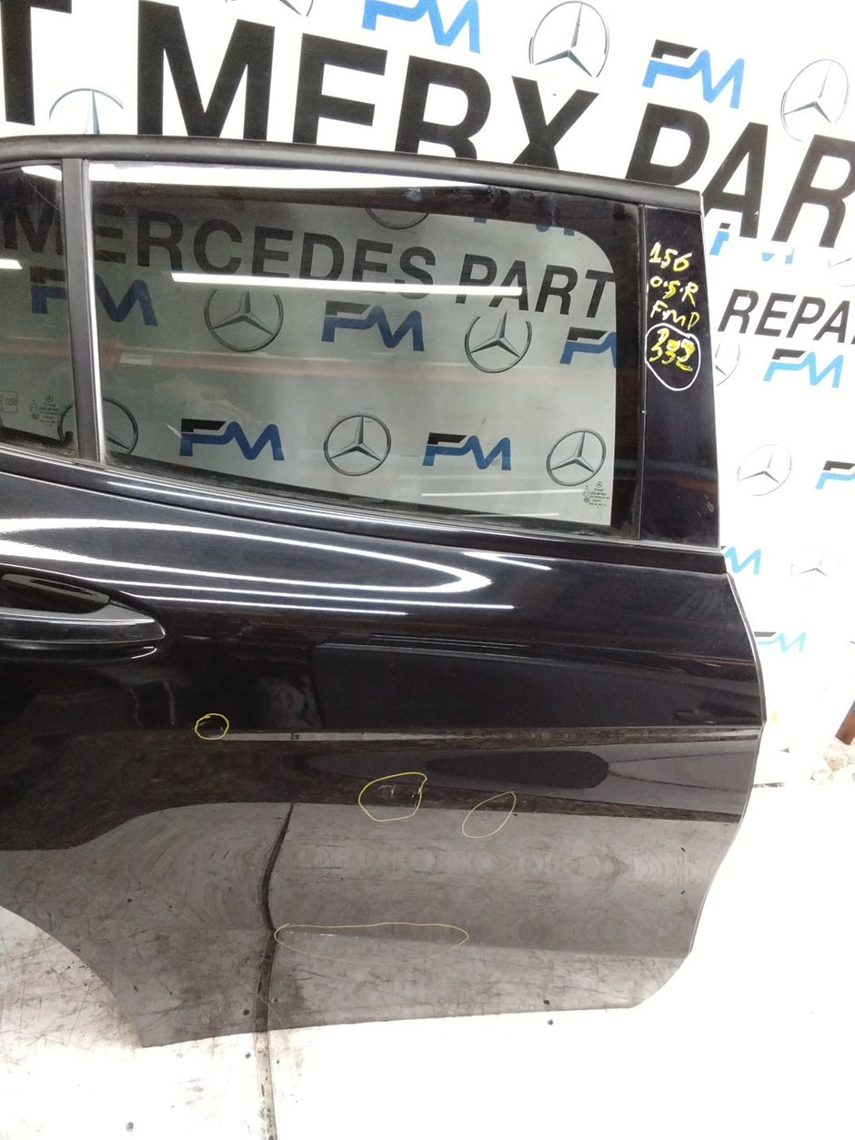 MERCEDES BENZ GLA X156 DRIVER REAR DOOR OSR BLACK 2014-16 COMPLETE FMD332