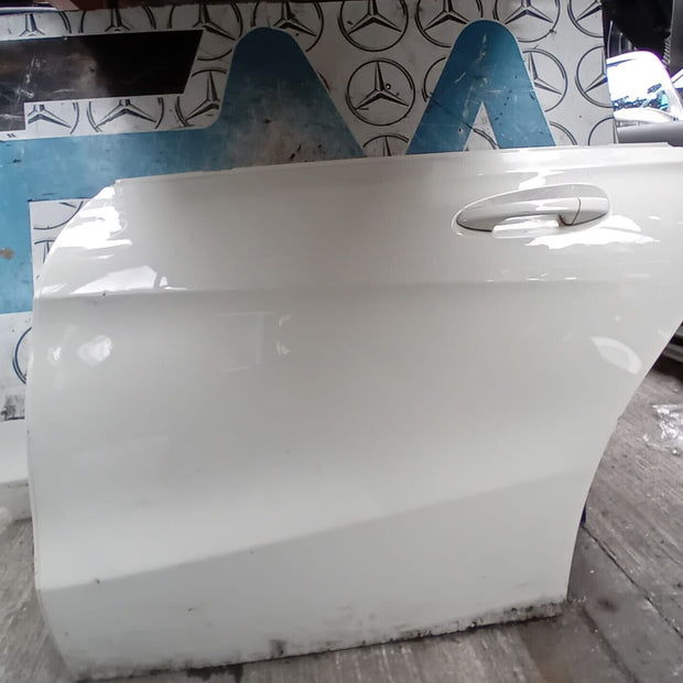 MERCEDES BENZ CLA  W117  PASSENGER SIDE REAR DOOR ( NEAR SIDE REAR )