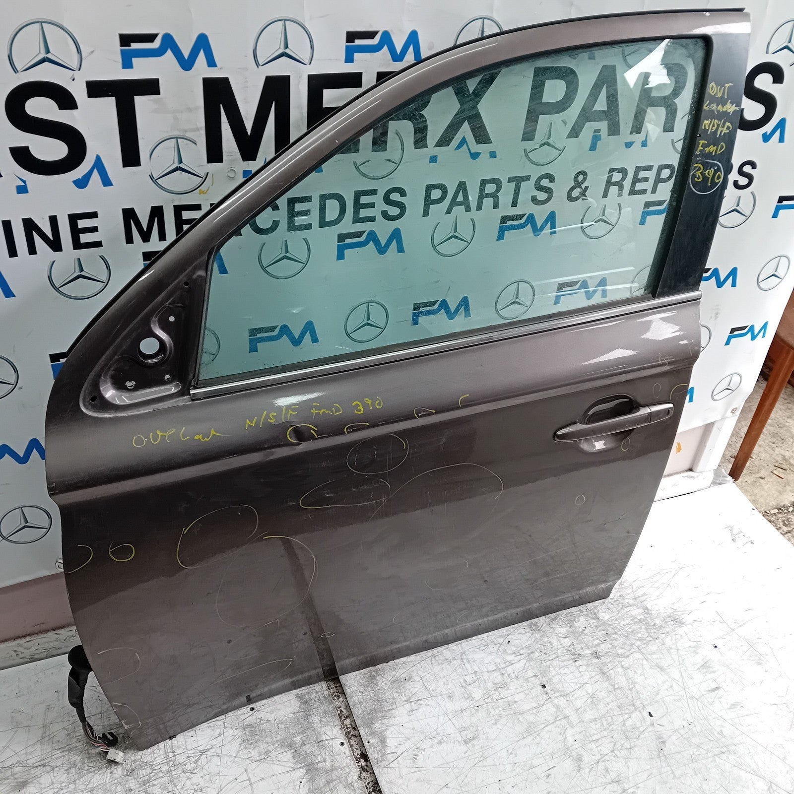 MITSUBISHI OUTLANDER MK3 PASSENGER FRONT DOOR NSF 2013  FMD390