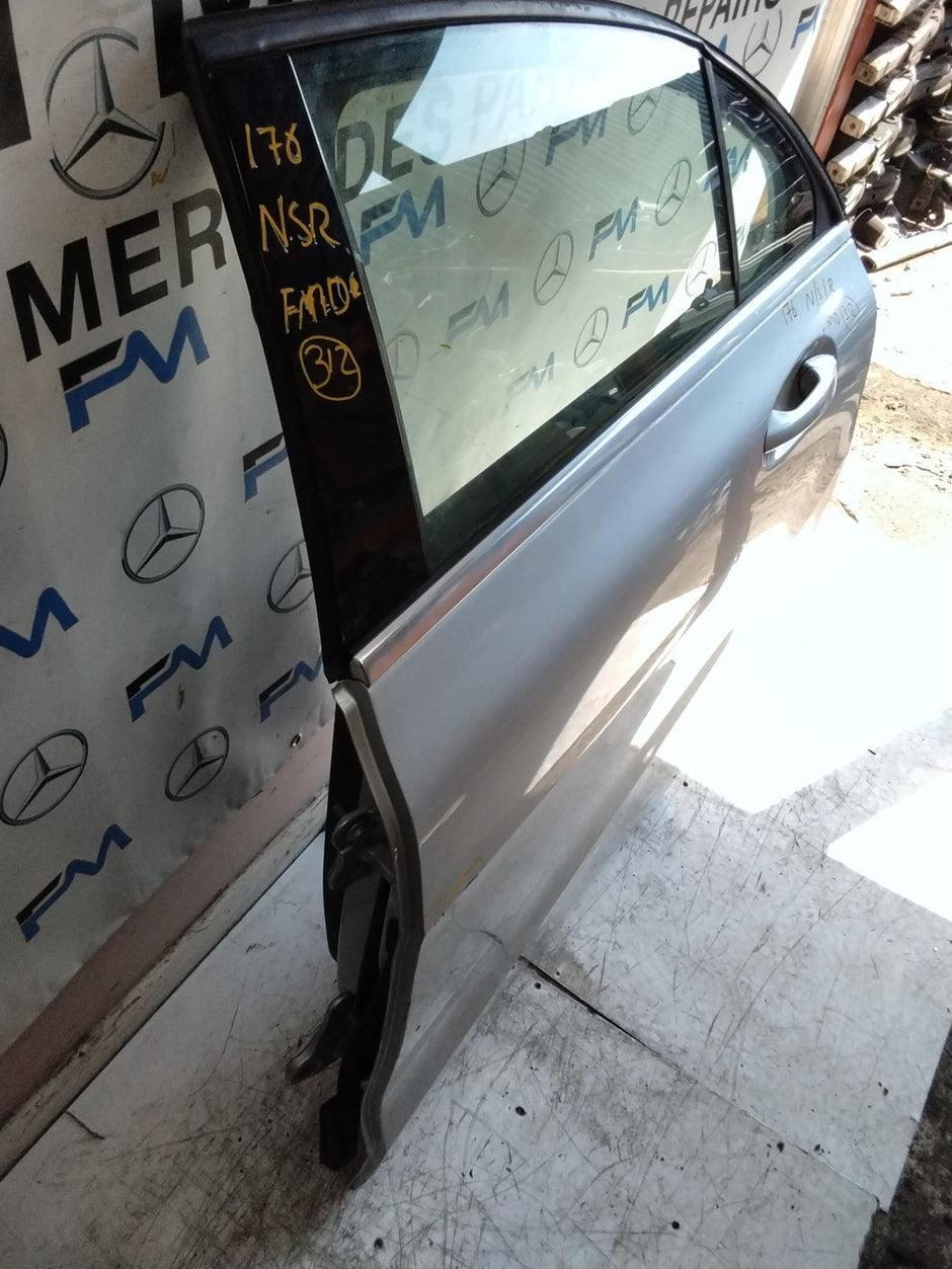 MERCEDES  A-CLASS W176 PASSENGER REAR DOOR NSR GREY 2012-2018 COMPLETE FMD312
