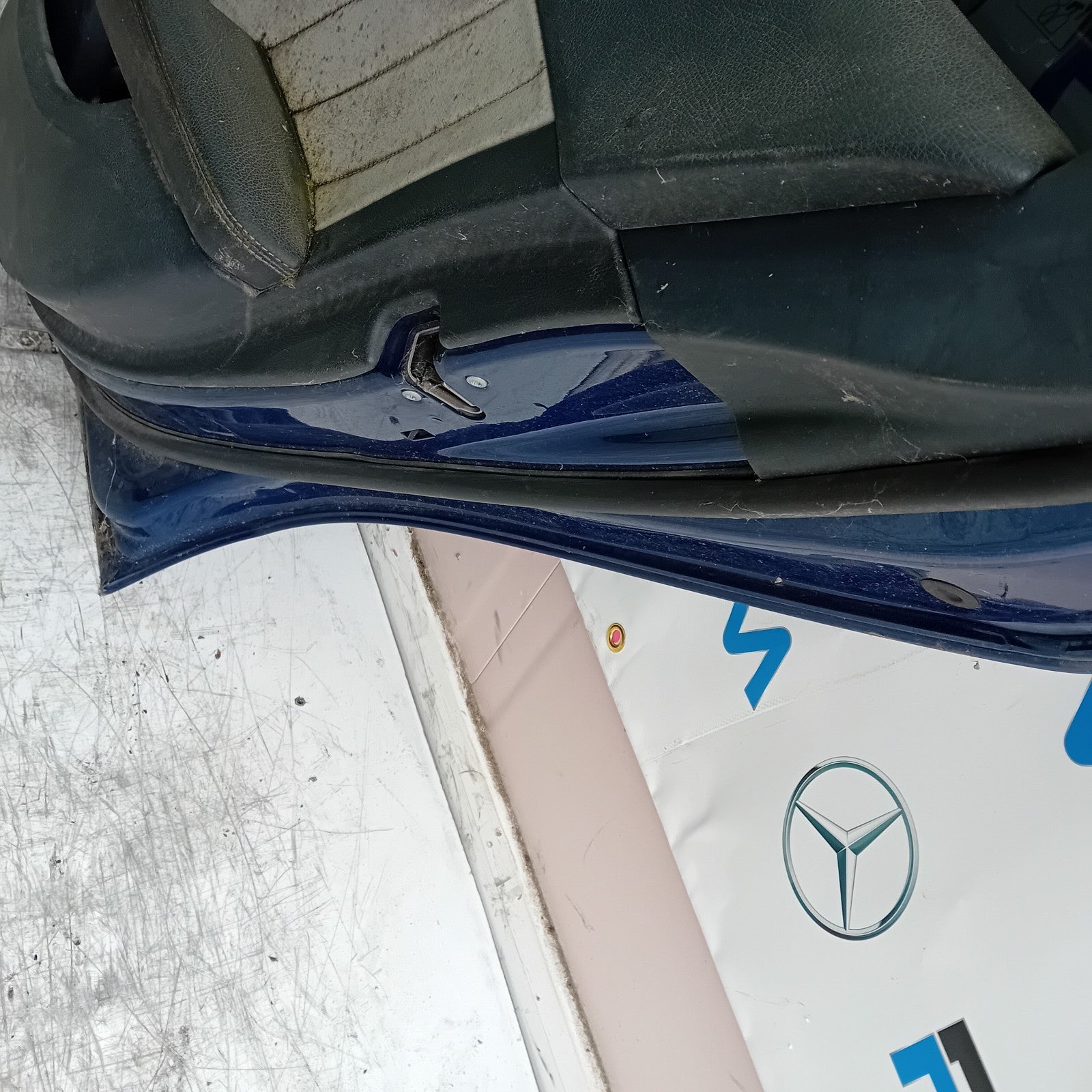 MERCEDES C-CLASS W205 DRIVER REAR DOOR NSR 2014 ON BLUE COMPLETE FMD384