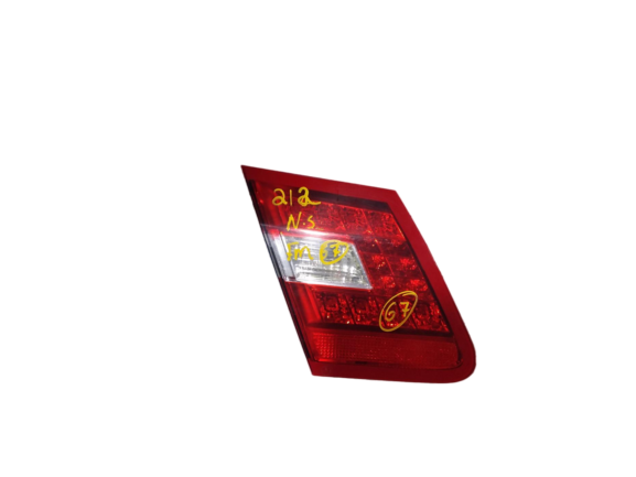 MERCEDES E CLASS W212 PASSENGER SIDE REAR LIGHT A2128200761 FM67 2016-21