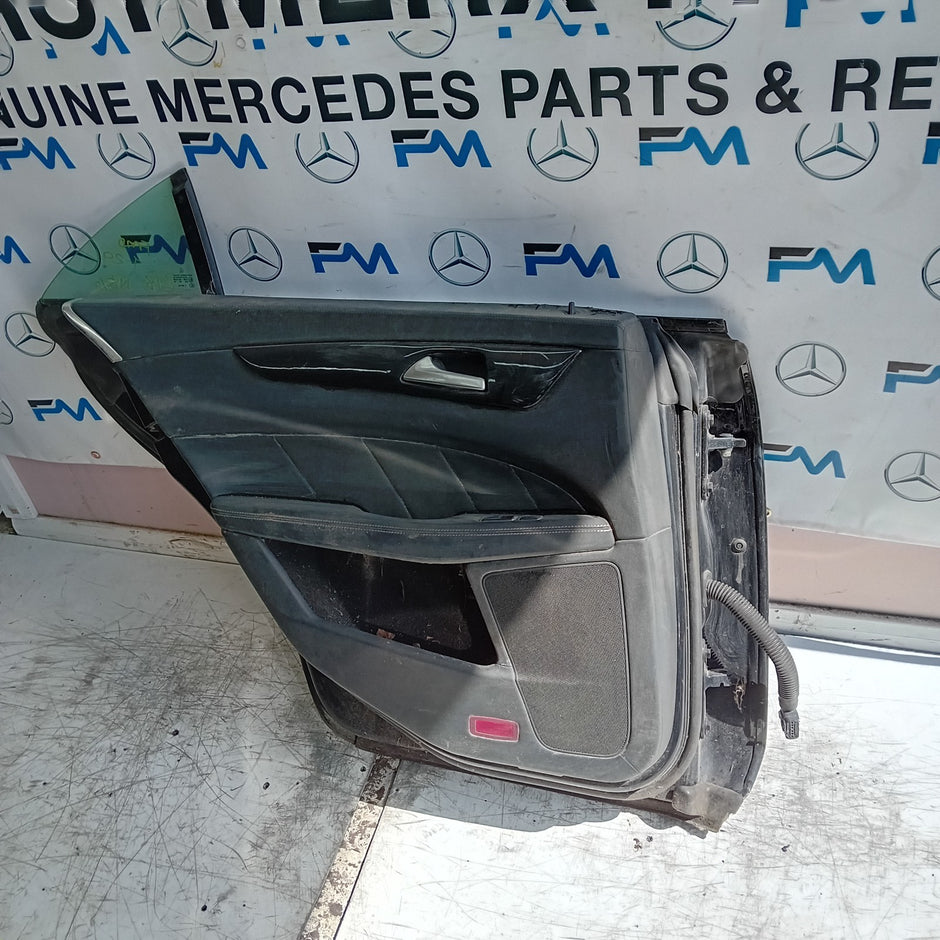 MERCEDES CLS W218 COUPE PASSENGER REAR DOOR NSR BLACK 2011-17 COMPLETE FMD429