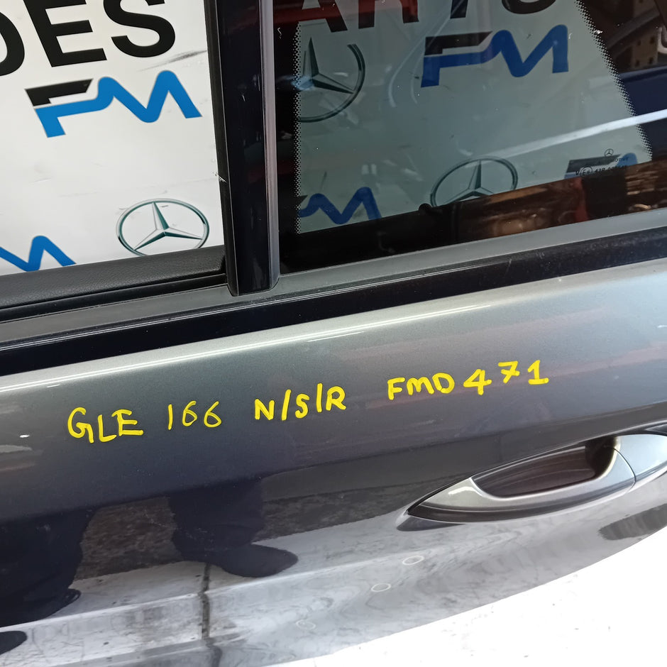 MERCEDES GLE W166 PASSENGER REAR DOOR NSR GREY 2014 ON COMPLETE FMD471