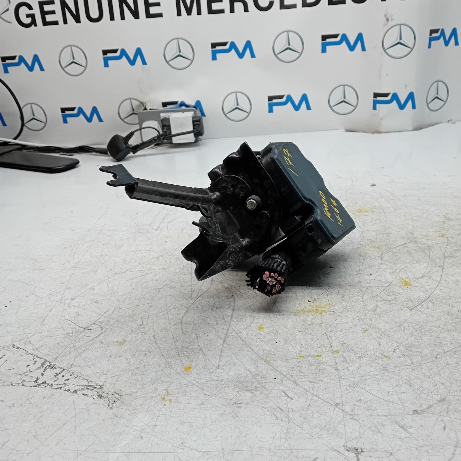 MERCEDES BENZ A-CLASS W177 ABS PUMP CONTROL MODULE UNIT A1779002403 FM001464