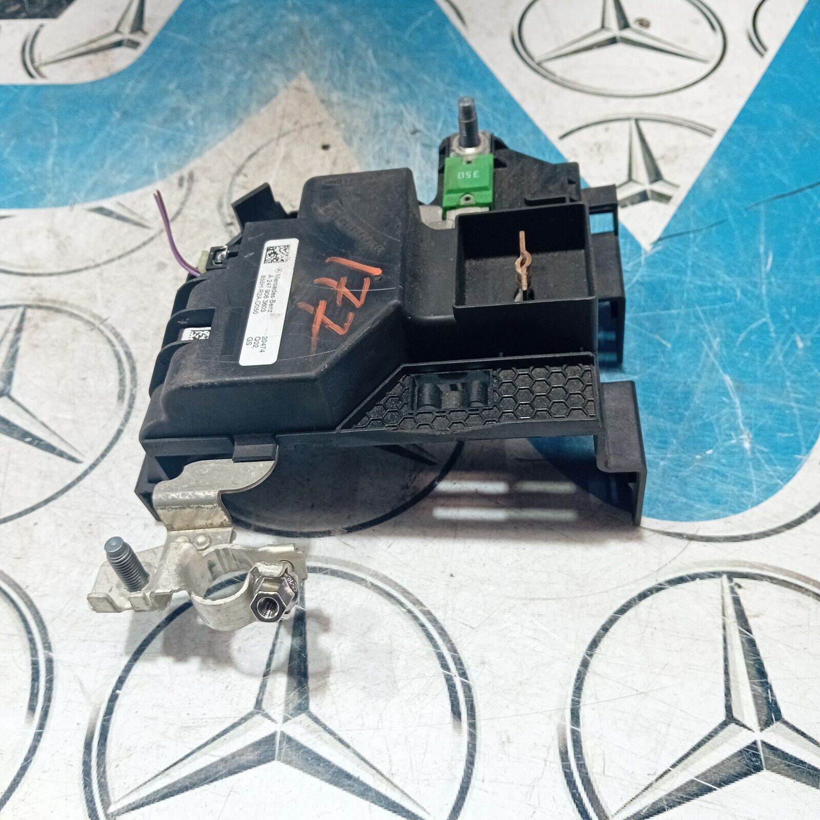2018-2024 MERCEDES A CLASS W177 BATTERY FUSE BOX A2479063603