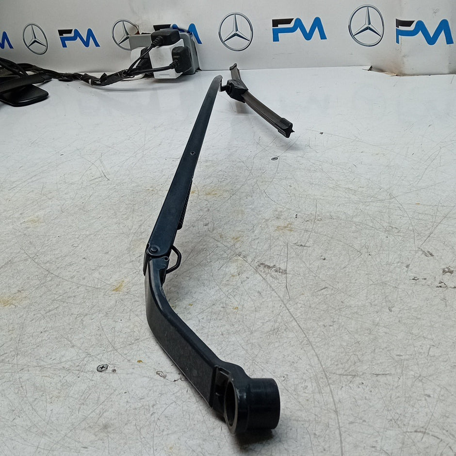 MITSUBISHI OUTLANDER MK3 FRONT   WIPER WINDSCREEN ARM 8252 FM001597