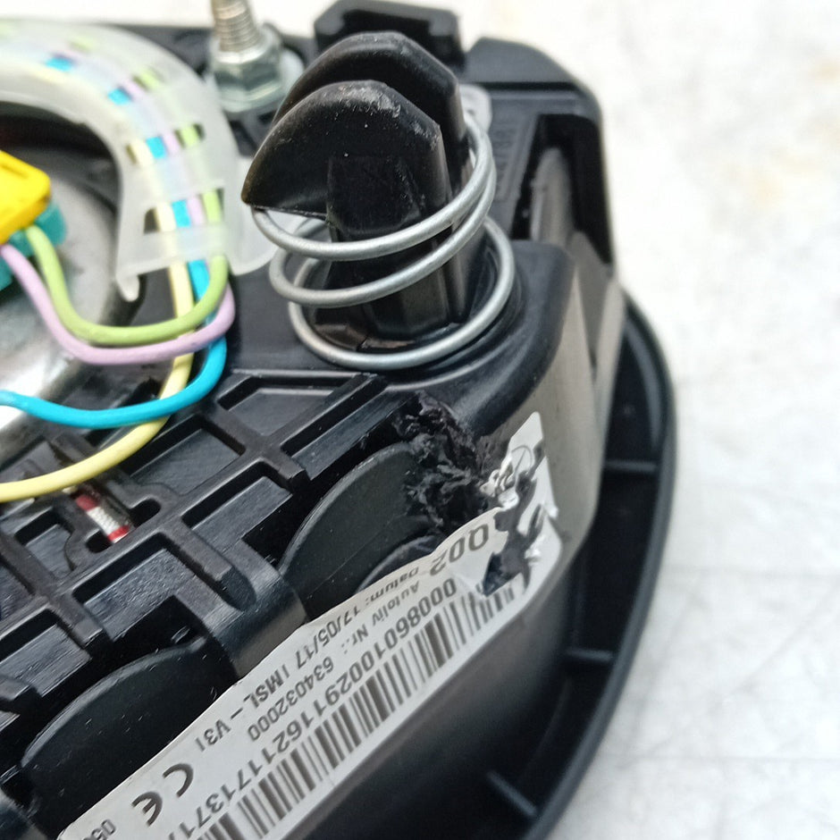MERCEDES BENZ A-CLASS W176 STEERING WHEEL AIRBAG DRIVER OS RIGHT Q02 FM001565