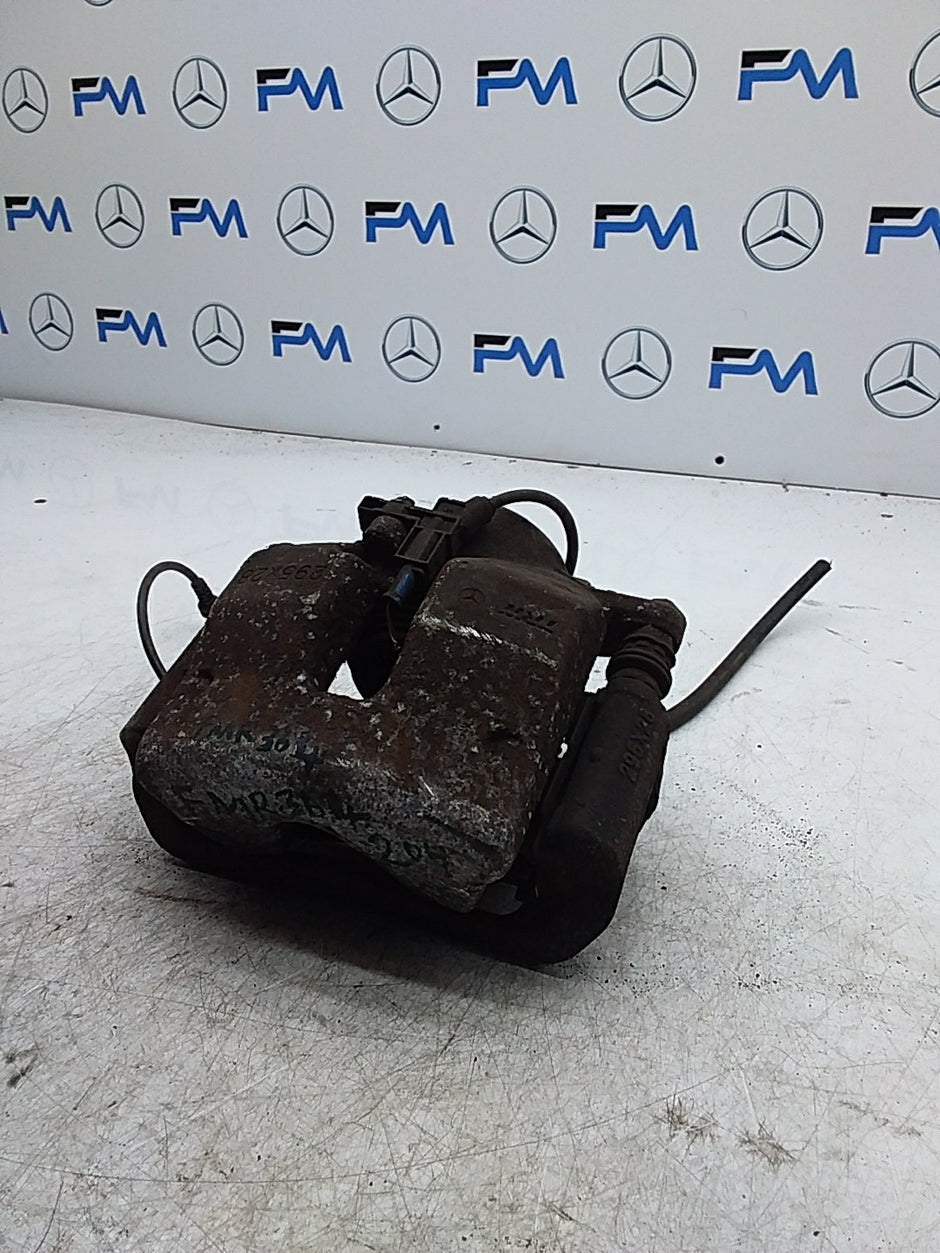 MERCEDES BENZ  C-CLASS  W204 WHEEL BRAKE CALIPER  RIGHT FMR364